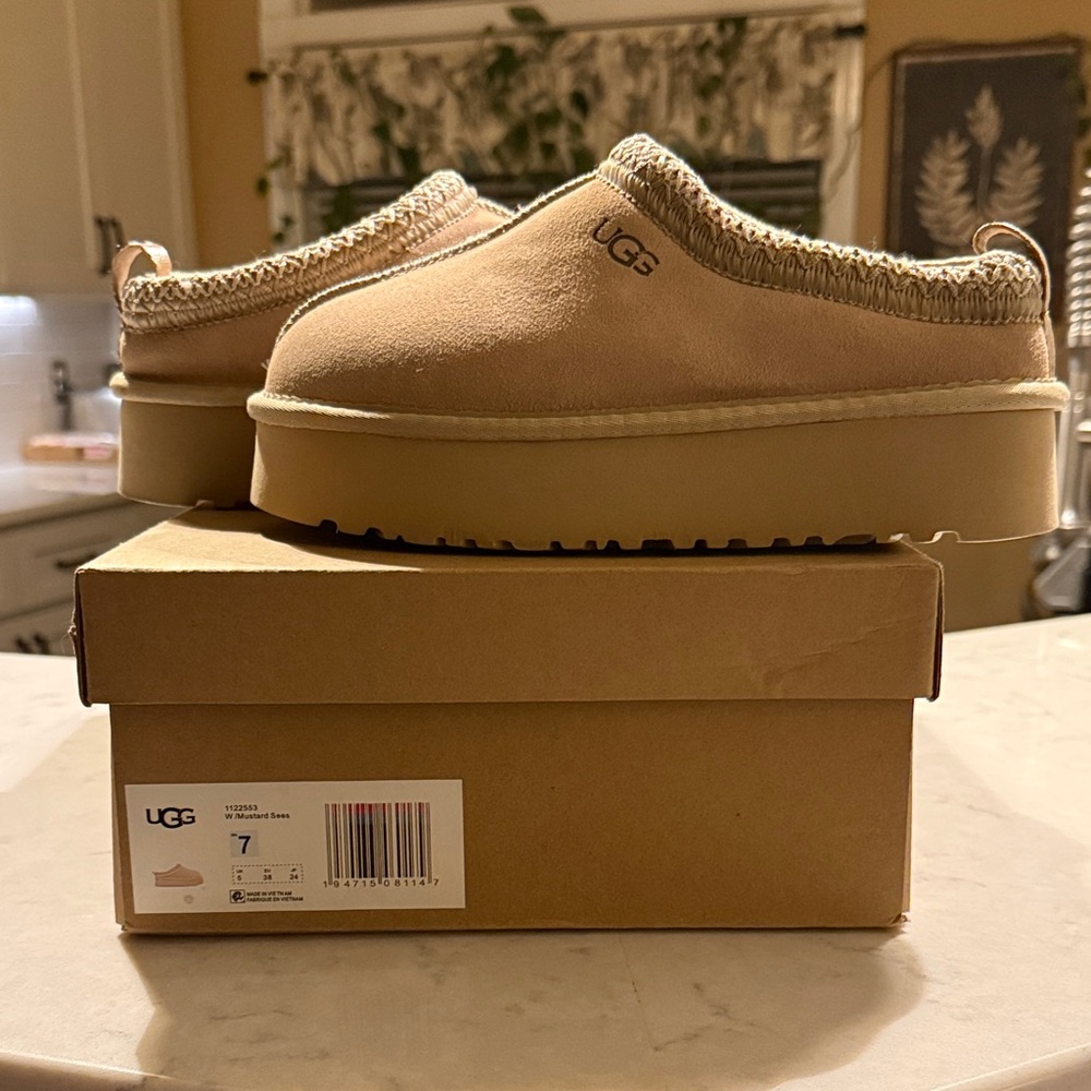 UGG Tazz II